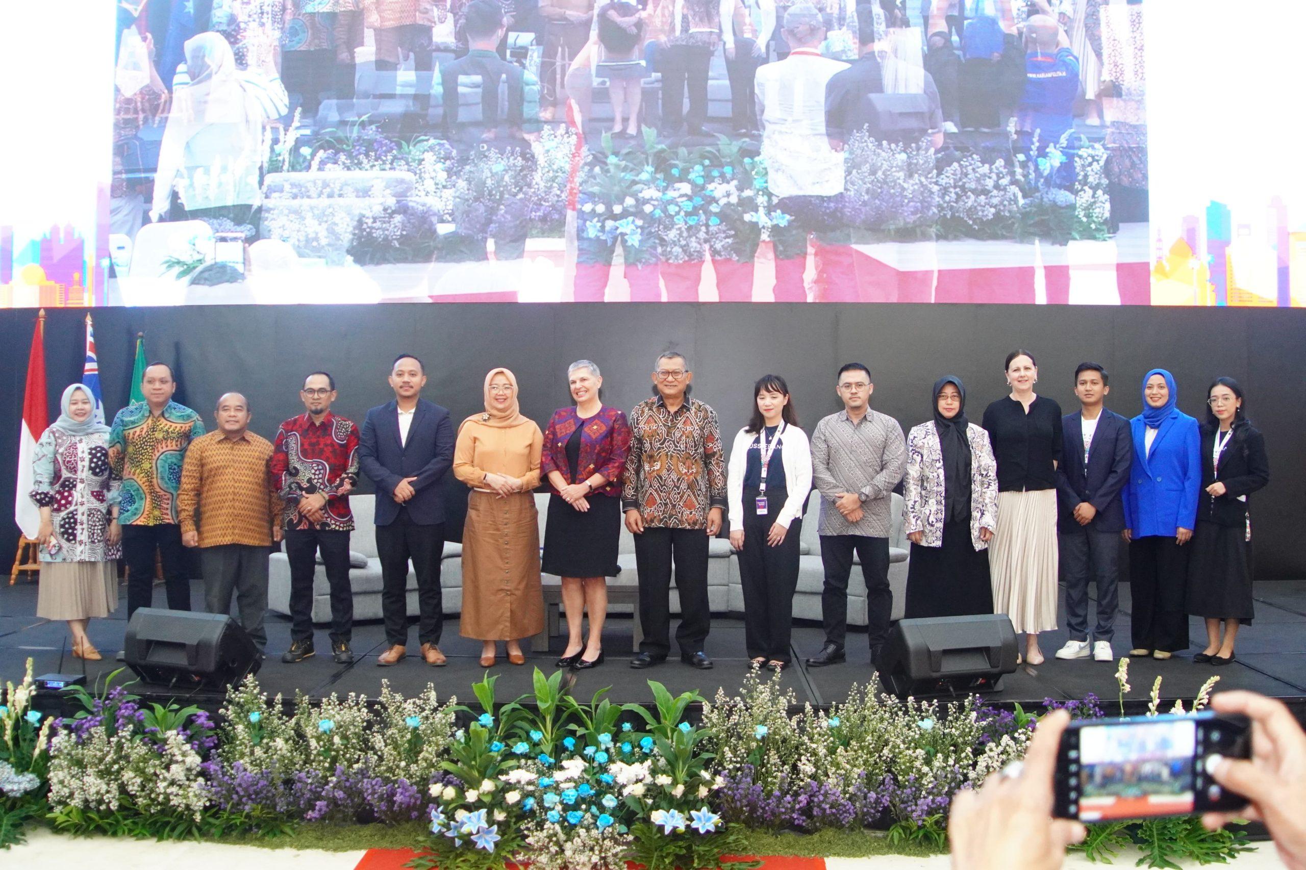 Perkuat Kerja Sama Akademik, UNAS dan Kedutaan Australia Selenggarakan Aussie Banget University Roadshow