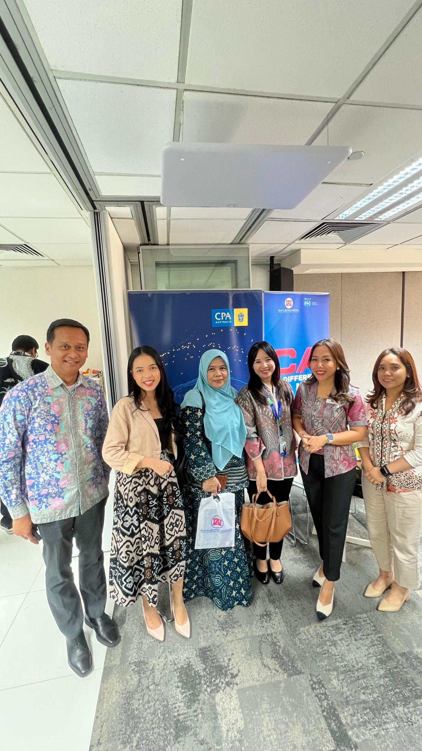 Read more about the article Prodi HI UNAS Hadiri Seminar Bisnis Bertema Isu Iklim Bersama CPA Australia & Ikatan Akuntan Indonesia (IAI)
